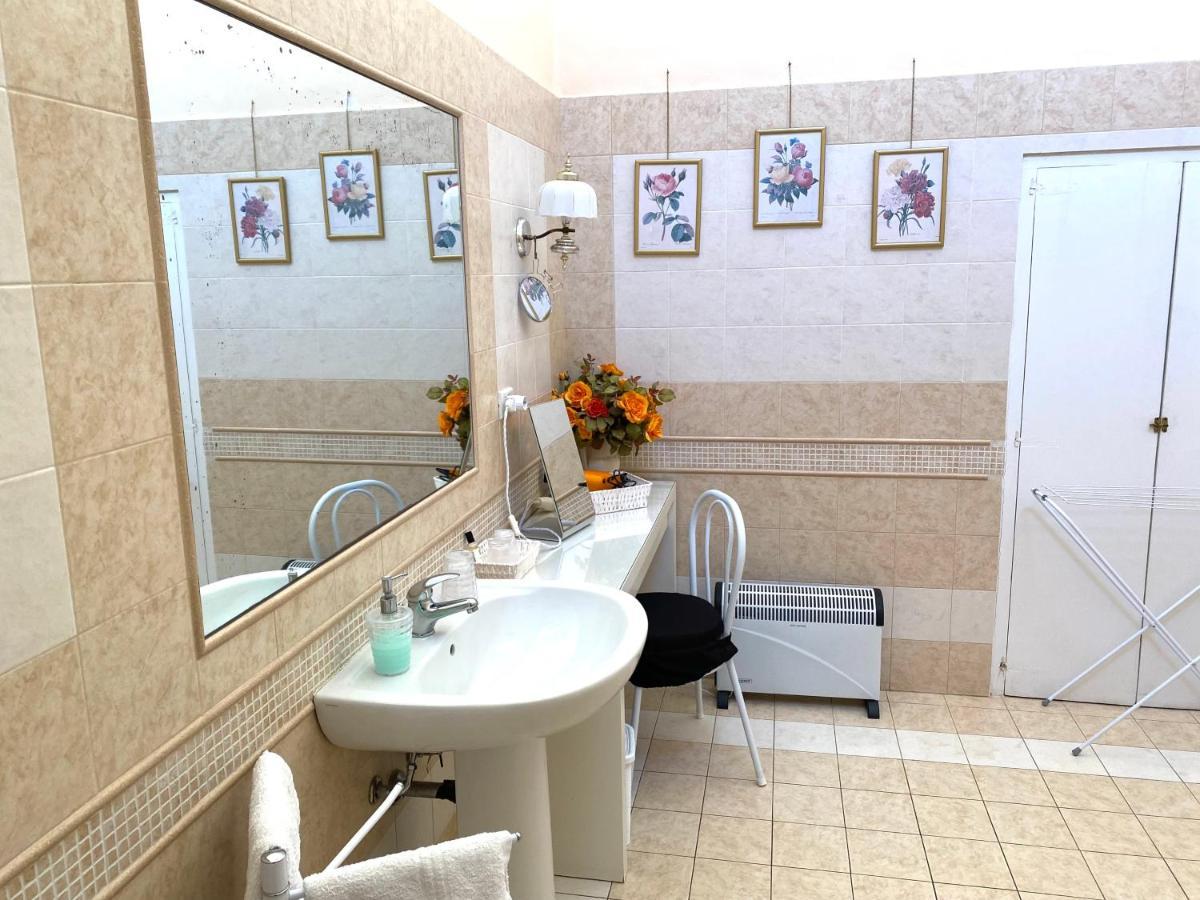 Palazzo Barba Bed & Breakfast Gallipoli Bagian luar foto