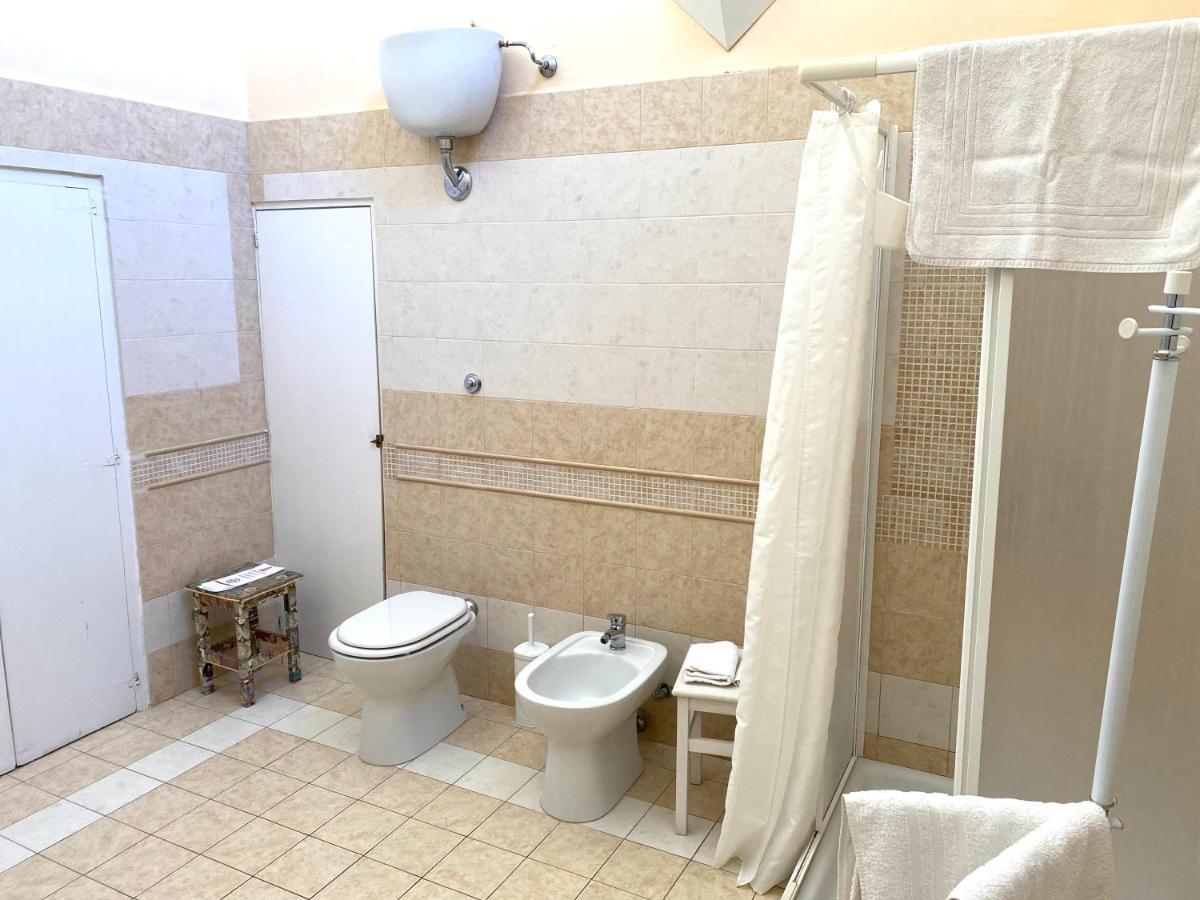 Palazzo Barba Bed & Breakfast Gallipoli Bagian luar foto