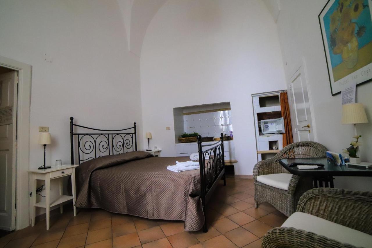 Palazzo Barba Bed & Breakfast Gallipoli Bagian luar foto